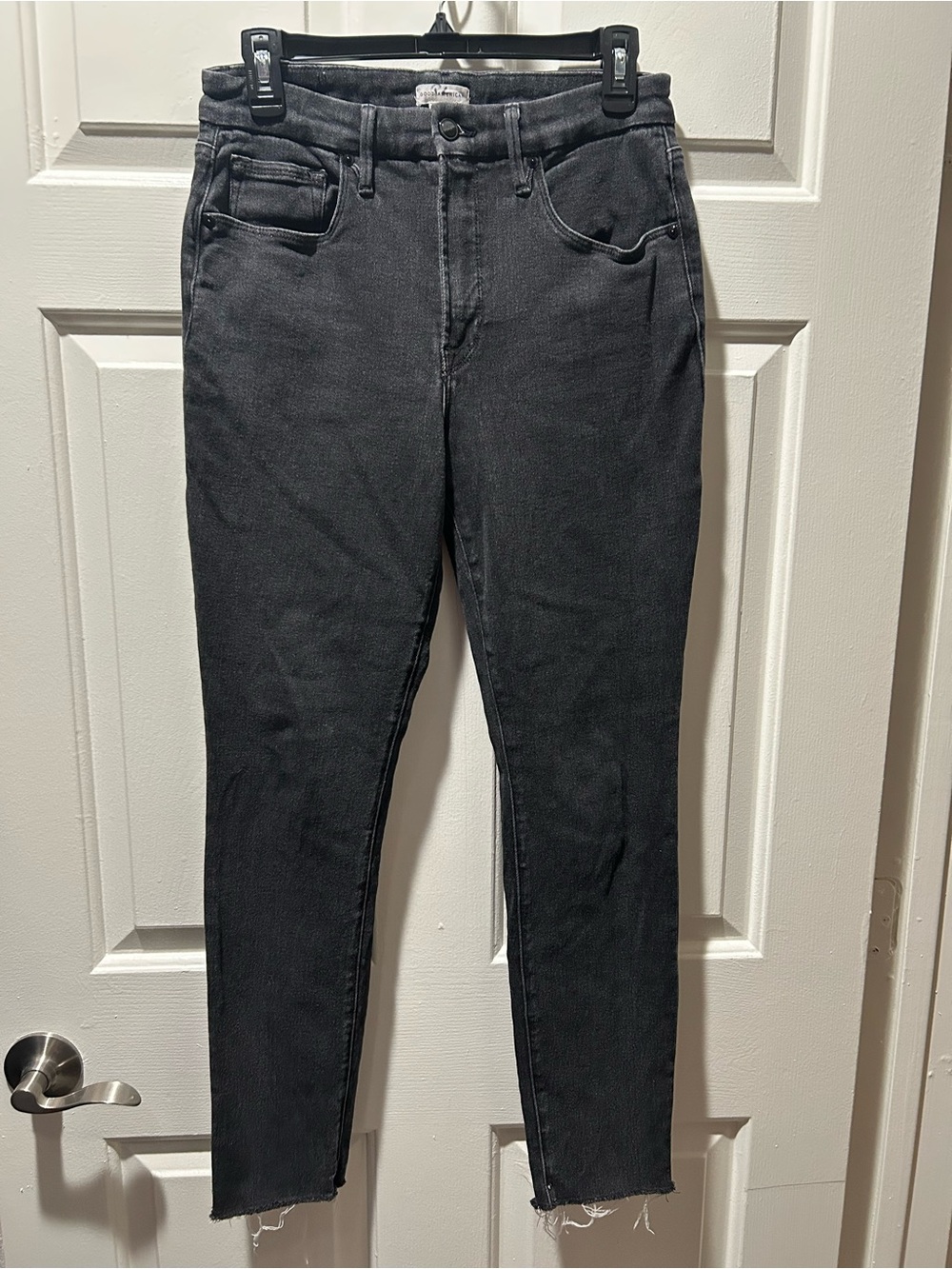 Good American High Waisted Raw Hem Skinny Jeans Black Size 12/31